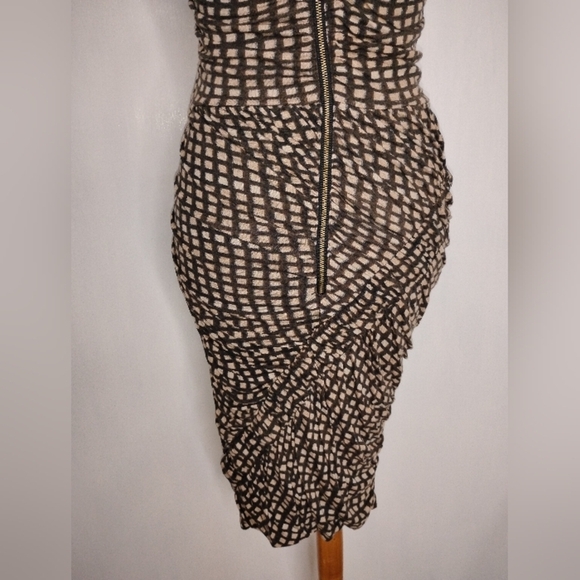 RUCHED TRACY REESE WIGGLE DRESS - Picture 11 of 13